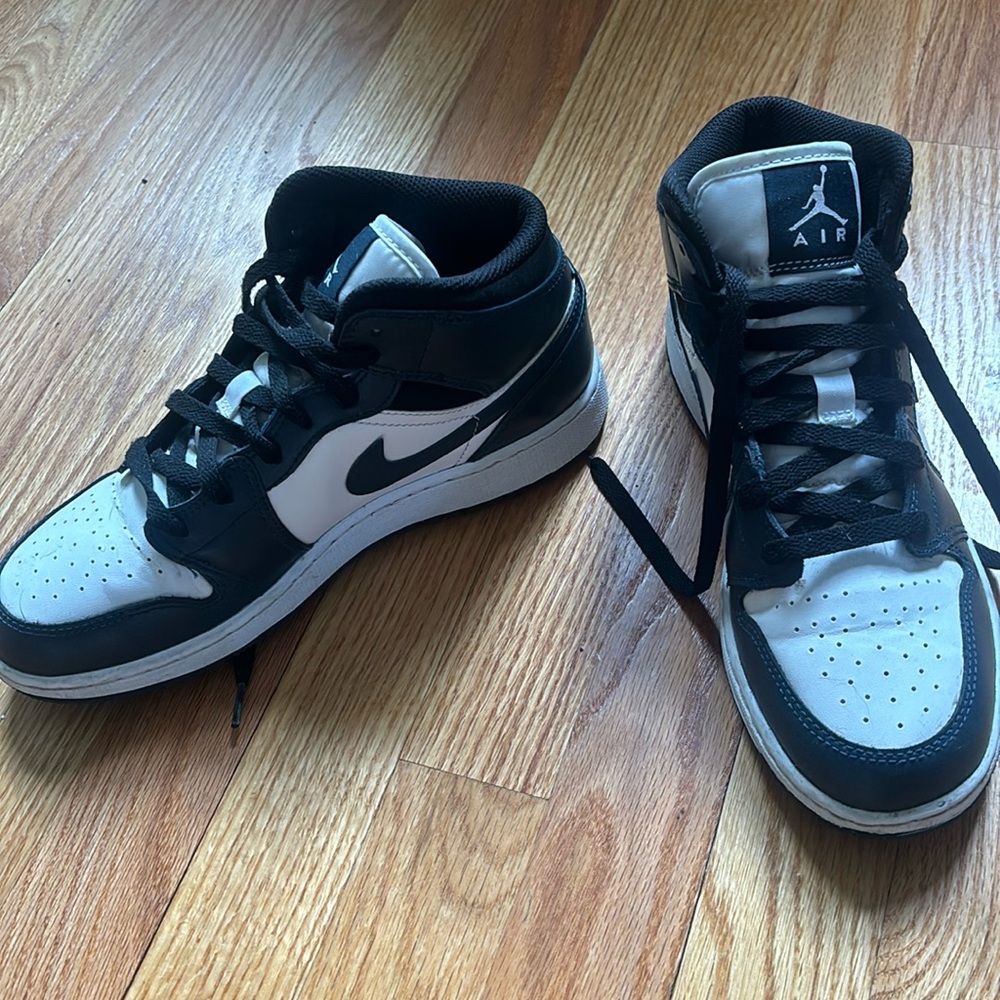 Nike air jordans